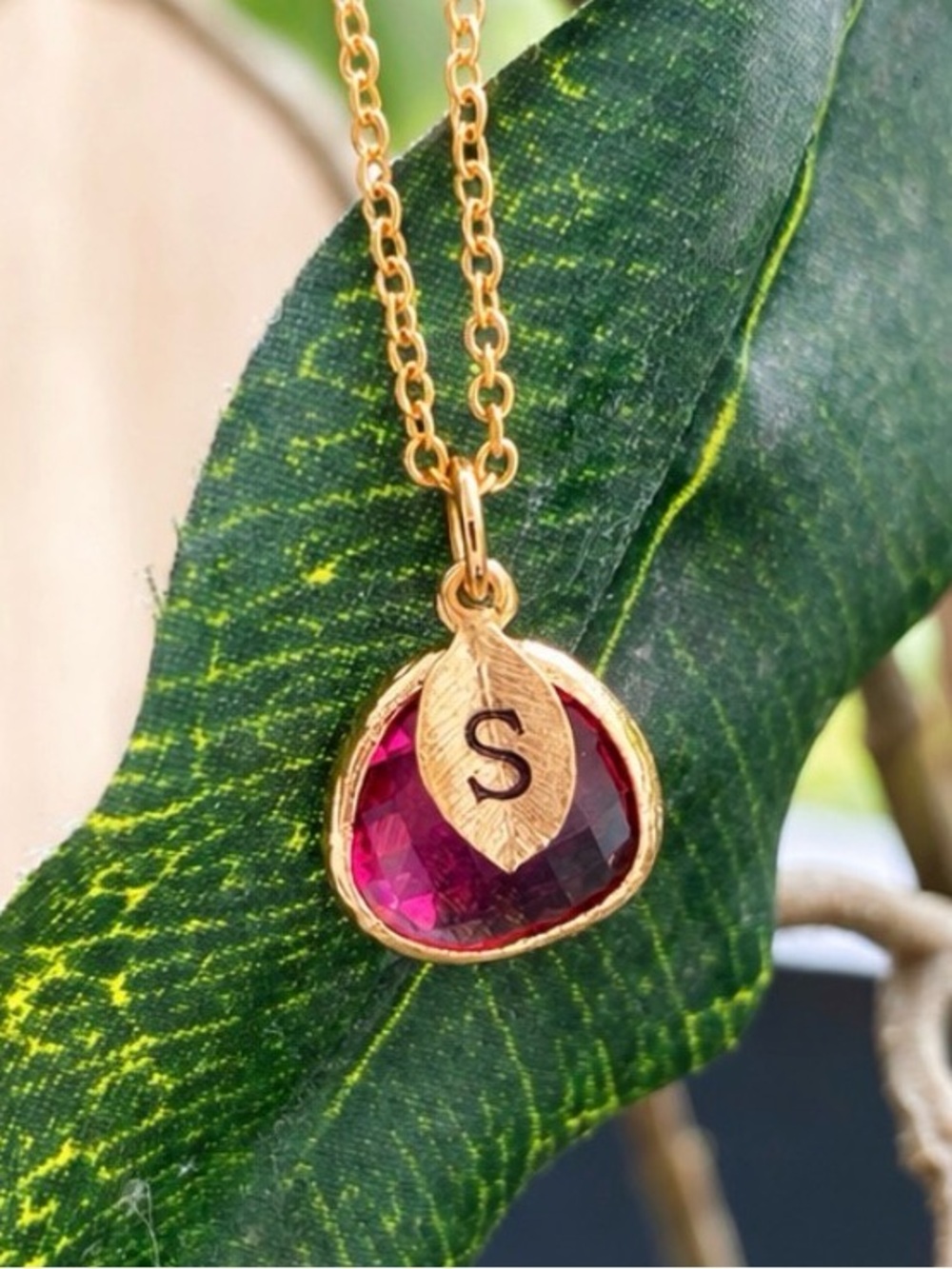 NIB Susabella July Birthstone Simulated Ruby Initial “S” Gold Leaf Necklace 18"